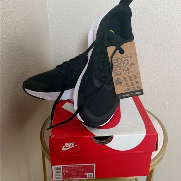 nike w air max nuaxis blackmulti women - Picture 2 of 6